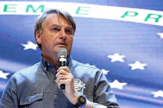 Bolsonaro volta a reconhecer problema de inflação e elogia esforço do agricultor