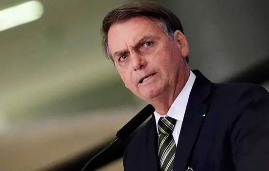 Avaliação positiva de Bolsonaro cai para 35% em dezembro