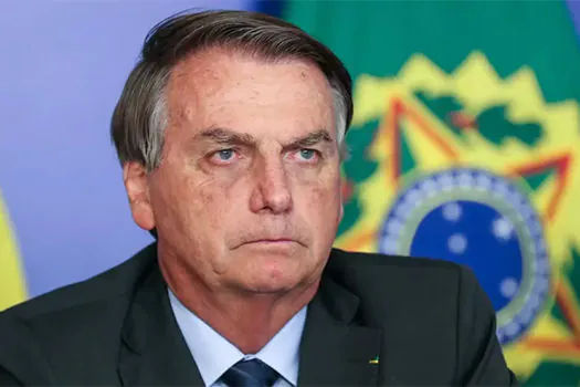 Bolsonaro: Me acusam de tudo, até comprar vacina que não chegou no Brasil