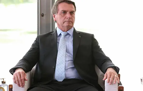 Bolsonaro: ‘meu Exército não vai para a rua para obrigar o povo a ficar em casa’