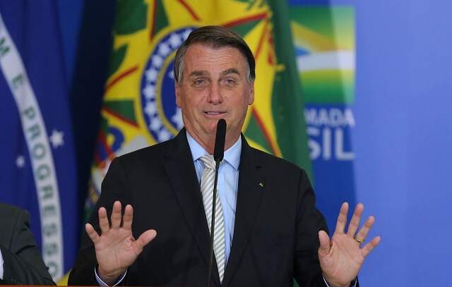 Bolsonaro divulga mensagem com Deus e ‘não desista’ um dia após Moraes validar delação