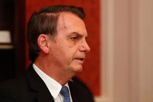 Bolsonaro faz reunião para analisar proposta de reforma dos militares