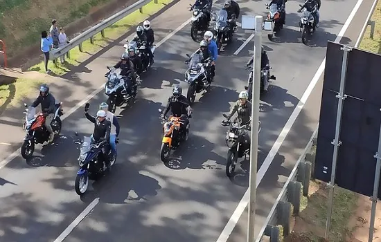 Bolsonaro participa de passeio de motocicleta em Presidente Prudente