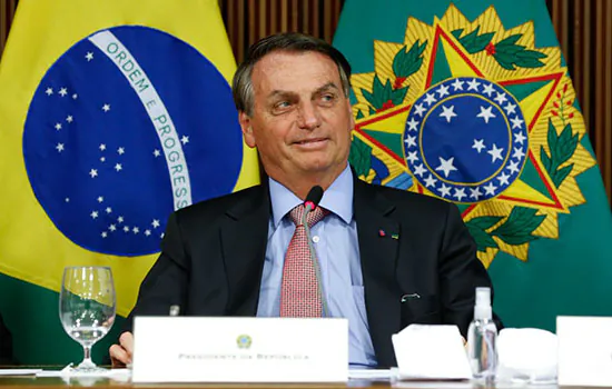 Bolsonaro diz  que filiação ao Patriota está quase certa e confirmou Cpa América no Brasil