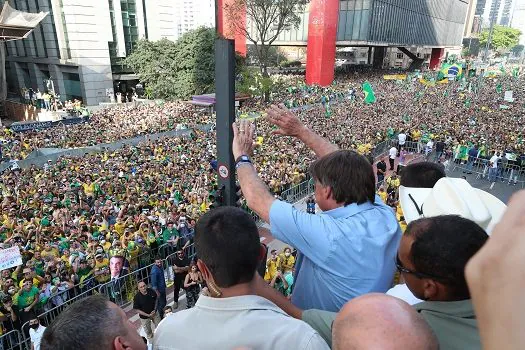 Bolsonaro atribuiu à proximidade do carro de som a radicalização dos atos em SP