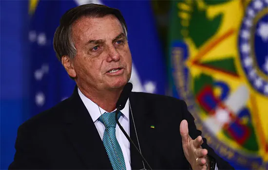 Bolsonaro: não acredito em pesquisa eleitoral; por isso queremos voto auditável