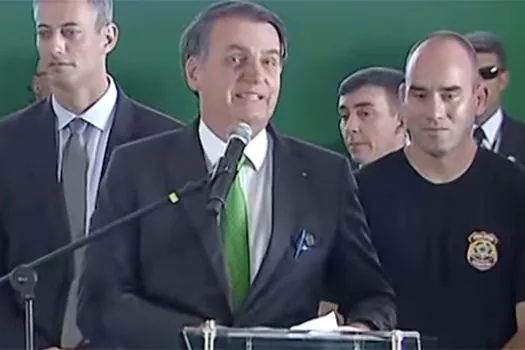 Bolsonaro: Parte do que acontece na política do Brasil devemos a Sérgio Moro