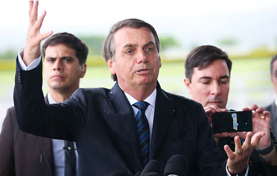 Bolsonaro pede que Congresso amplie posse e porte de armas