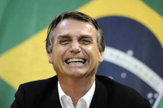 Prefeito de Nova York chama Bolsonaro de ‘ser humano perigoso’, racista e homofóbico