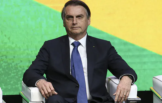 Lideranças da esquerda pedem renúncia de Bolsonaro