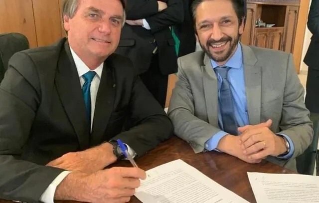 Bolsonaro tem segundo almoço com prefeito de São Paulo e PL reforça ‘fritura’ de Salles