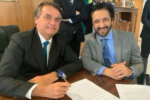 Ricardo Nunes exalta Bolsonaro e diz que não é polícia ou juiz para julgá-lo