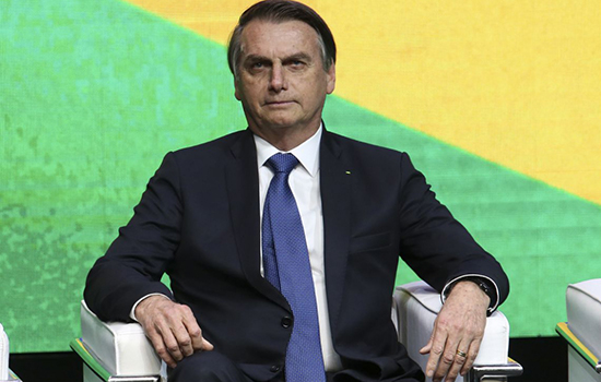 Bolsonaro diz que troca em comissão deve-se ao fato de País ter novo presidente