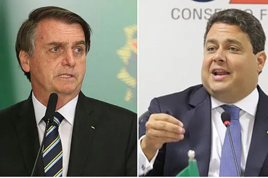 Bolsonaro provoca presidente da OAB: ‘posso contar como o pai dele desapareceu’