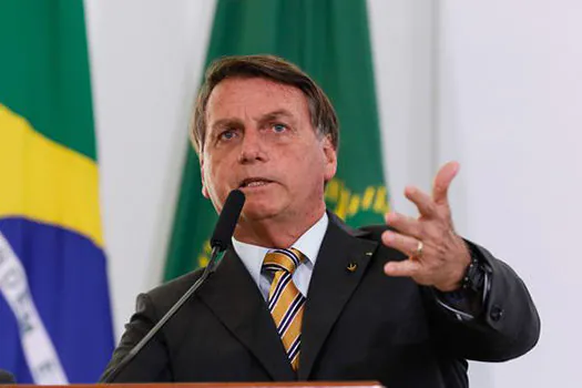 A apoiadores, Bolsonaro diz que agora tem a ‘conversinha’ de 2ª onda de covid