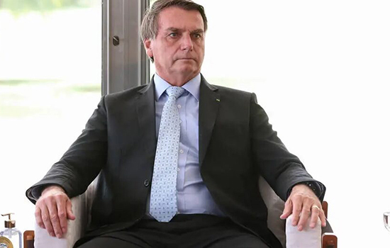 Bolsonaro continua sem partido