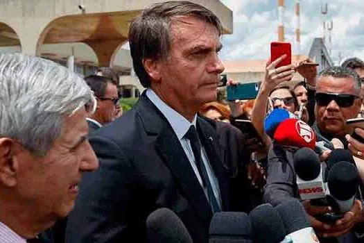 Reforma administrativa deve acabar com estabilidade para novos servidores, diz Bolsonaro