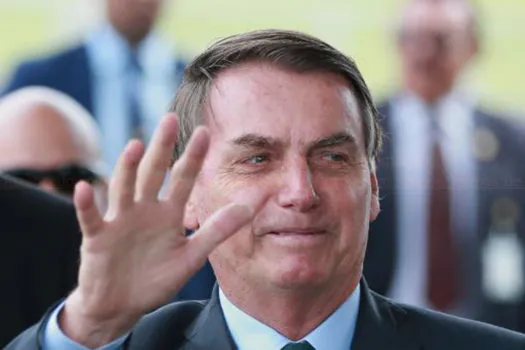 Não vai ter mais sobretaxação de mais nada, reafirma Bolsonaro