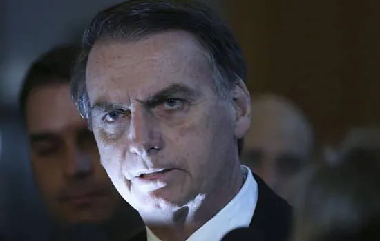 Avaliação positiva de Bolsonaro cai ao menor patamar