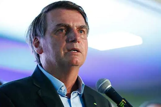 Subsídio para contas de luz de templos: Estou apanhando e não decidi ainda, diz Bolsonaro