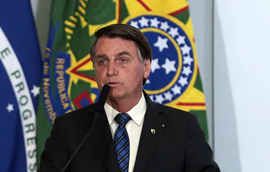 Bolsonaro recua e revoga decreto que libera PPI no SUS