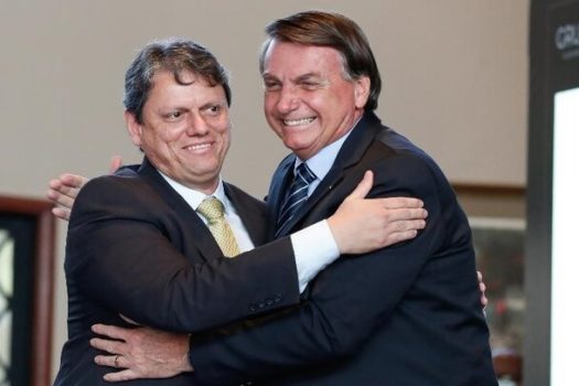 Bolsonaro grava vídeo com elogios a Tarcísio de Freitas