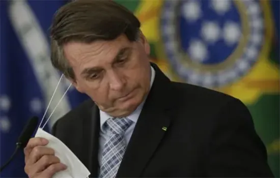 Pressão de apoiadores faz Bolsonaro desistir de máscara e atacar medidas restritivas