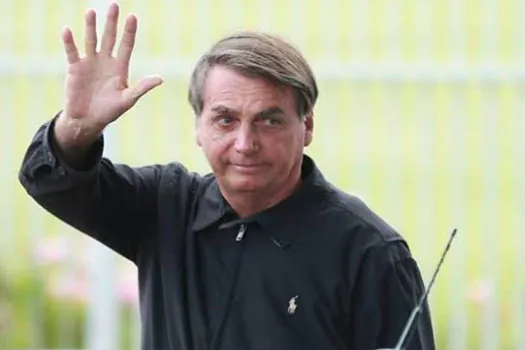 Bolsonaro faz vasectomia em hospital militar de Brasília