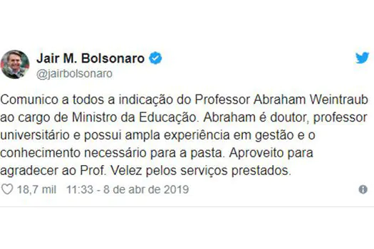 Bolsonaro exonera Vélez e anuncia Weintraub como sucessor