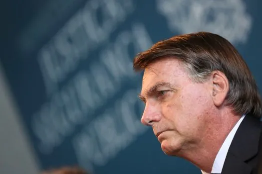 Bolsonaro recua na política do orçamento secreto