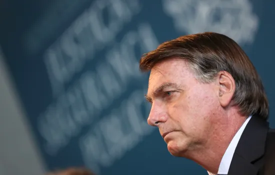 Bolsonaro recua na política do orçamento secreto