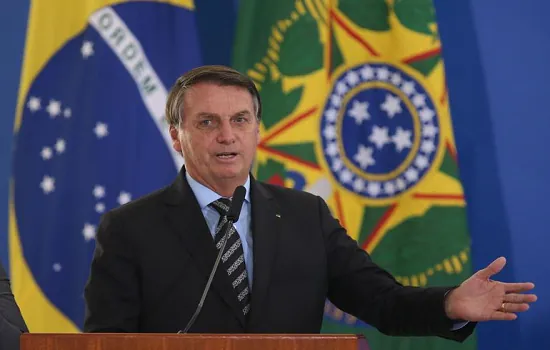 Bolsonaro diz que Auxílio Brasil paga três vezes mais picanha que o Bolsa Família