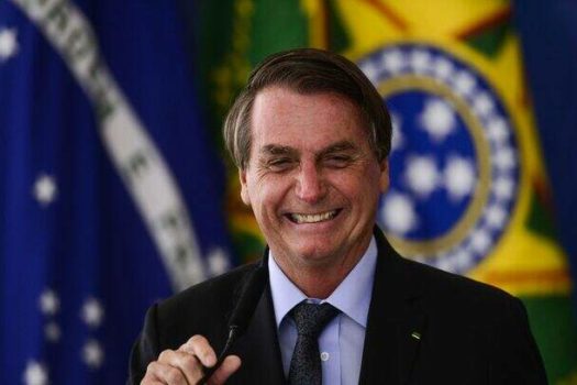 Bolsonaro pediu Pix para pagar multa