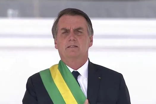 Ex-presidente Jair Bolsonaro chega ao Brasil