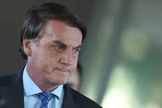 Forças Armadas não cumprem ‘ordens absurdas’ como tomada de poder, diz Bolsonaro