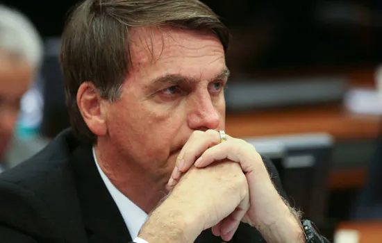 Bolsonaro faz exames em hospital em São Paulo