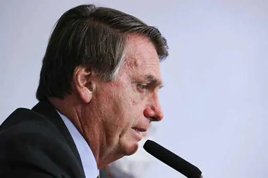 Bolsonaro: “era hipérbole quando falei de virar jacaré; podia virar bambi também”