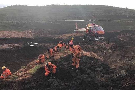 Bombeiros confirmam nove mortos e Vale divulga lista de funcionários sem contato