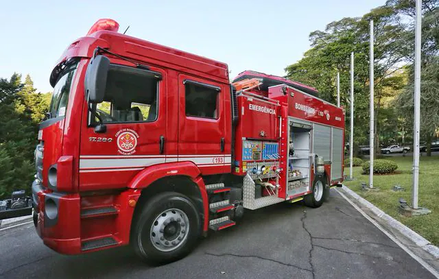 SP Sem Fogo: saiba as diferentes técnicas dos bombeiros para combater focos de incêndio