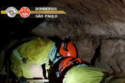 Desabamento de caverna em São Paulo deixa nove mortos