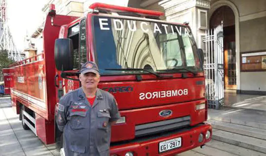 Golden Square Shopping promove passeio em caminhão dos Bombeiros