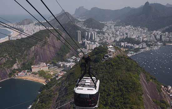 Pontos turísticos do Rio reabrem hoje com descontos e restrições