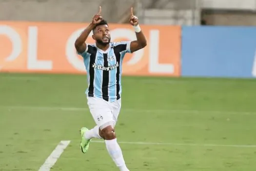 Em jogo atrasado, Grêmio vence o Cuiabá fora e respira no Brasileirão