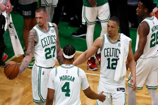 Boston Celtics vence Brooklyn Nets em jogo de líderes e disparam na NBA