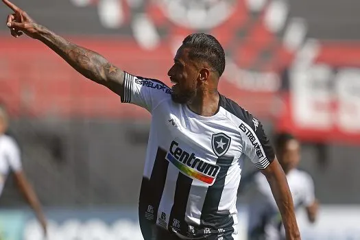 Botafogo tem casa cheia na despedida da Série B e Guarani ainda sonha com acesso