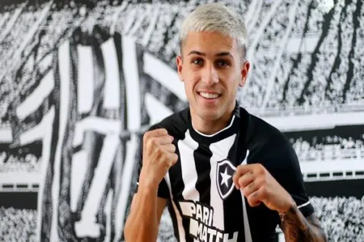 Botafogo anuncia contratação do uruguaio Diego Hernández para o Campeonato Brasileiro