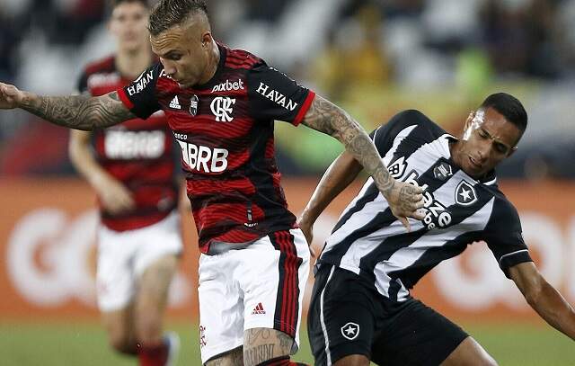 Botafogo faz clássico com o Flamengo para esquecer eliminação e disparar na liderança