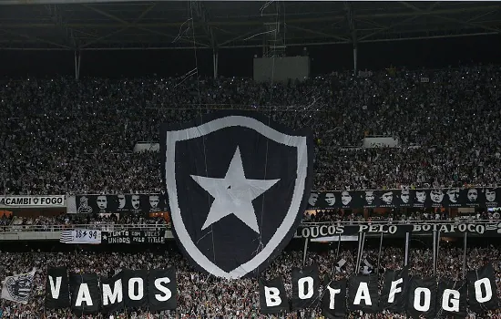 Botafogo busca reabilitação no Brasileiro em duelo com Athletico-PR