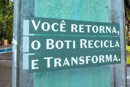 O Boticário transforma plástico reciclado para melhorar estrutura de escolas