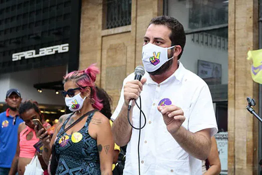 Boulos aciona Justiça por falsa conta de WhatsApp que pede dinheiro em seu nome